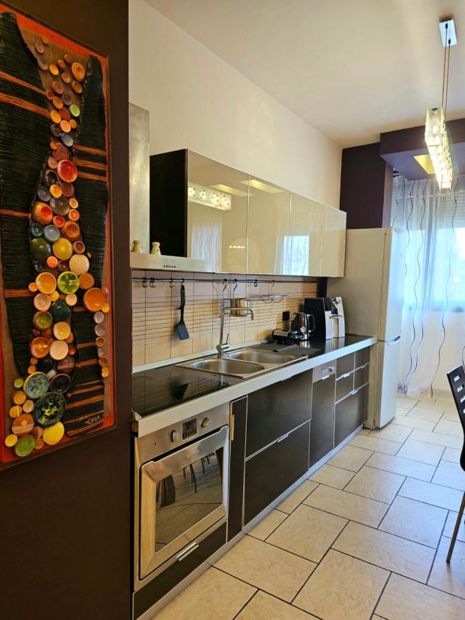 Center Apartment Easy_Luxury تيرانا المظهر الخارجي الصورة