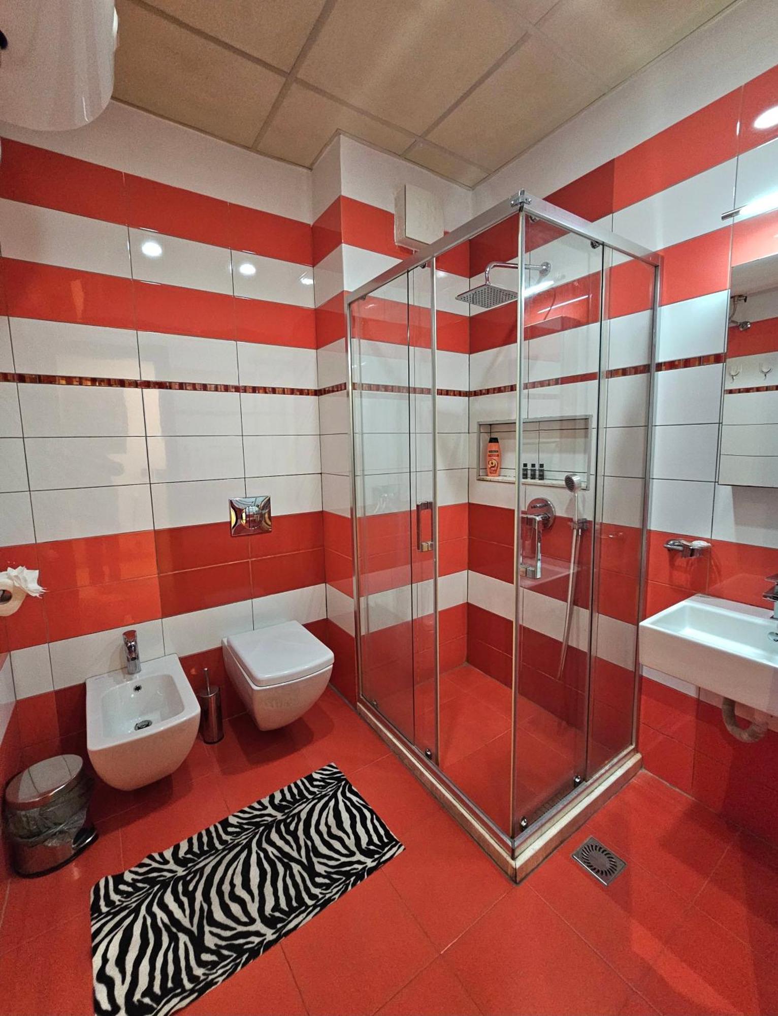 Center Apartment Easy_Luxury تيرانا المظهر الخارجي الصورة