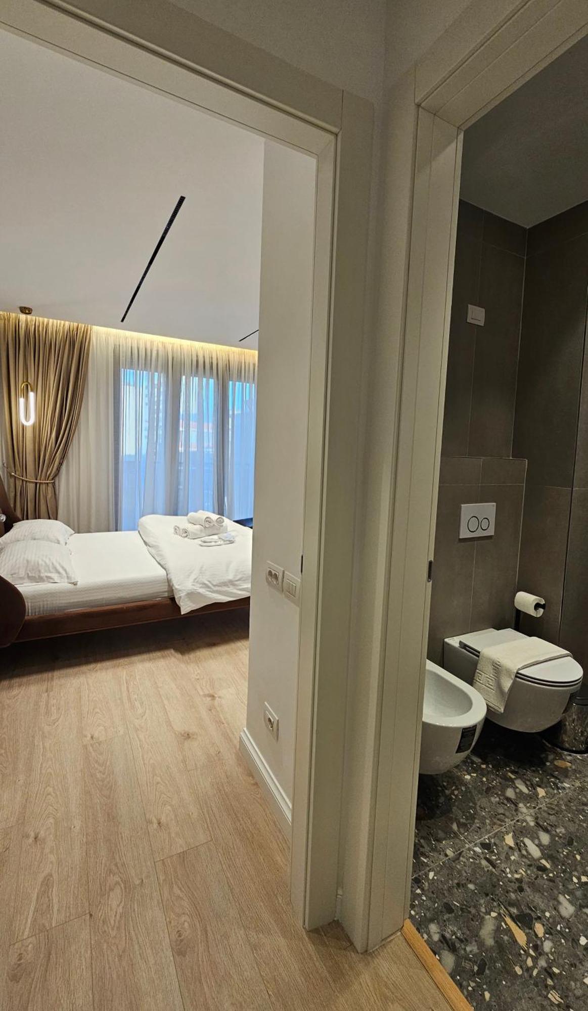 Center Apartment Easy_Luxury تيرانا المظهر الخارجي الصورة